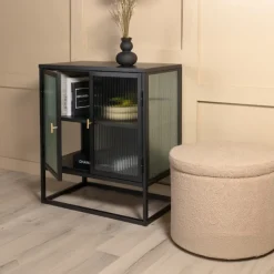 Fjôrd Vitrinekast Garis Zwart Outlet